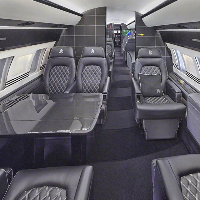 SmartJets's tweet photo. Personalized design. Innovative technology. Welcome to life after first class. ⚫💎⚪ #jetownership #smartjets #justplanesmart https://t.co/147edXRHk5