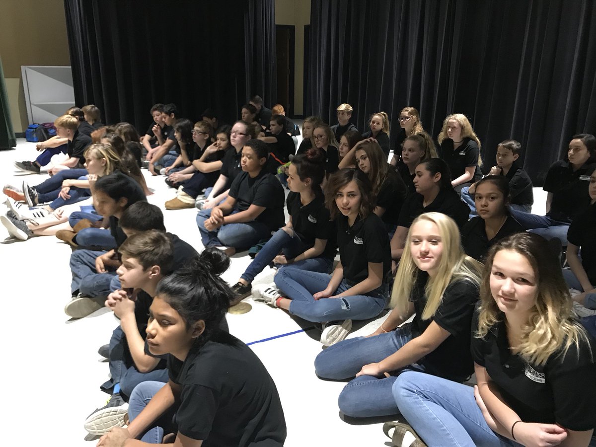 Waiting to sing for the Veterans at MVMS in honor of Veteran’s Day.
#VeteransDay #ComalFineArts