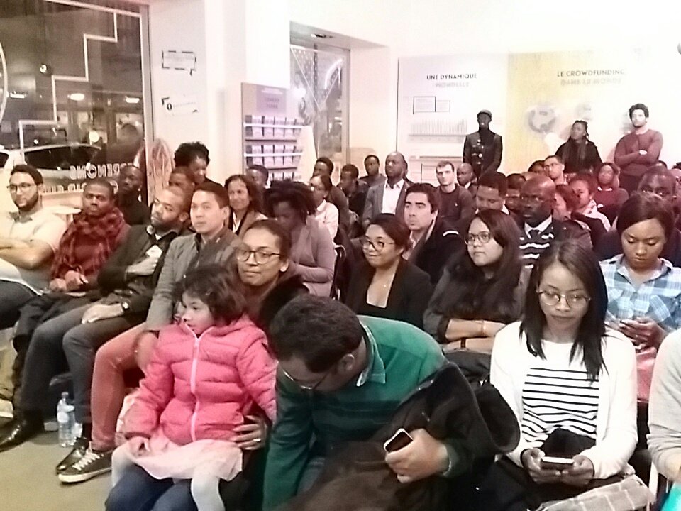 JamaaWork's tweet photo. En direct du #Cameroun avec @KirooRebuntu
#startup #meetupAfrikaTech https://t.co/cYZwb4Znqz