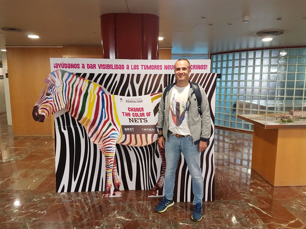 VictoRodriguez_'s tweet photo. En el Hospital Virgen de la Arrixaca de #Murcia dando visibilidad a los Tumores Neuroendocrinos. @netcancerday @Netespana #TalkAboutNETS #ZebraDay #LetsTalkAboutNETS @AreaUnoArrixaca https://t.co/KZtqIzZtBW