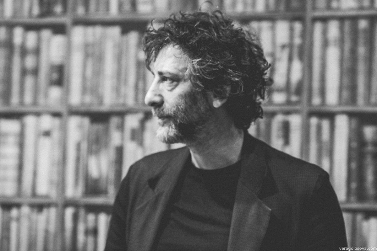 Happy Birthday to my favourite writer, Neil Gaiman 