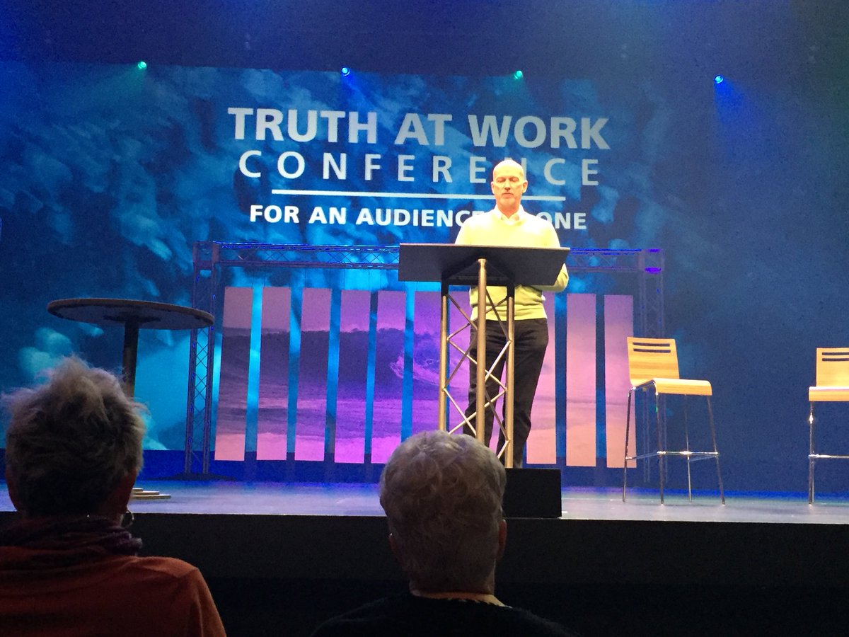 cbartlow23's tweet photo. @pastorstevepoe speaking about living on mission in the workplace!  @NorthviewCarmel #TAWC2017 https://t.co/yfyP4Kajd1
