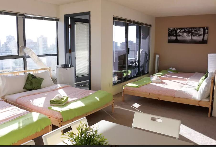 mortimer_1's tweet photo. 4 beds crammed into a studio apartment isn't home sharing, it's running a hotel
#VanRE https://t.co/1PpqA66sRx