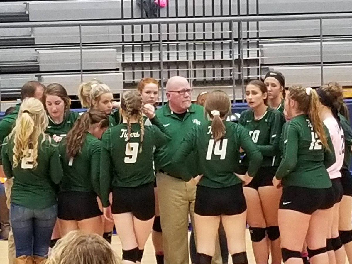 brhs_tigers's tweet photo. Great run, but came up short in the end. Congrats on a historic run.❤ Seniors: Sydney J, Shelby, Marlaina, Kendall, &amp; Kelsie❤ #BRISDPride https://t.co/QAJGYGGeJF