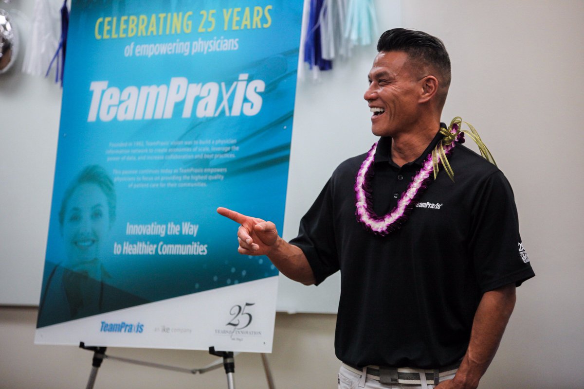 ikehawaii's tweet photo. Congratulations to @creightonarita and the #TeamPraxis ohana for 25 years of serving #physicians and making #Hawaii and the nation a healthier, happier place!

https://t.co/JmsN4u9A3U https://t.co/tNtKSlFsV2