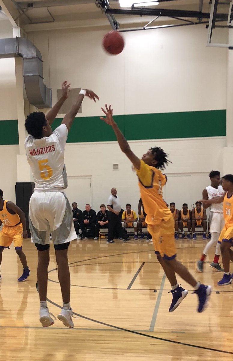 InspireMusik's tweet photo. Nephew in action 🏀 #5 @jay5mula @canes_coach_Q https://t.co/hcUEg3CvZn