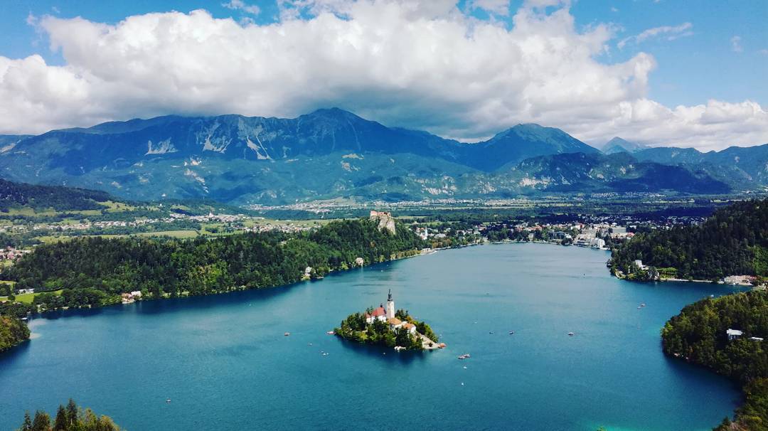 CAbaptiste's tweet photo. @shaunacoxsey did you went to bled ? Best part imo, its so beautiful, see for youself one of my pic https://t.co/LIvvEgE0XQ