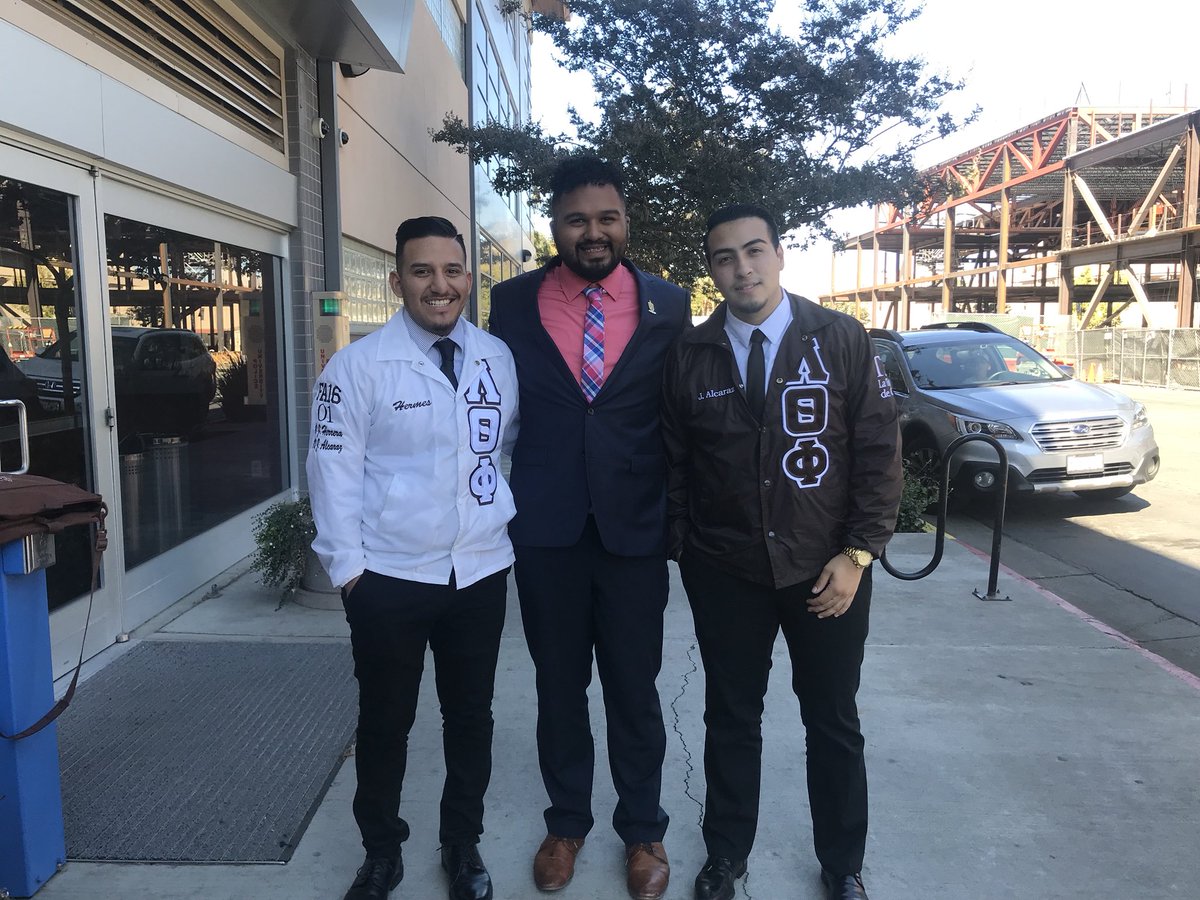 luisramirez___'s tweet image. When clearly me and my neos be stunting out in these streets!🔥💁🏾‍♂️😌 #APMandNeoGoals #SP16raised #FA16