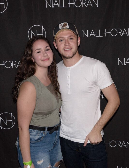 njhsunlight's tweet photo. i can’t believe this happened a week ago @NiallOfficial #FlickerSessions https://t.co/tgV99FGFa1