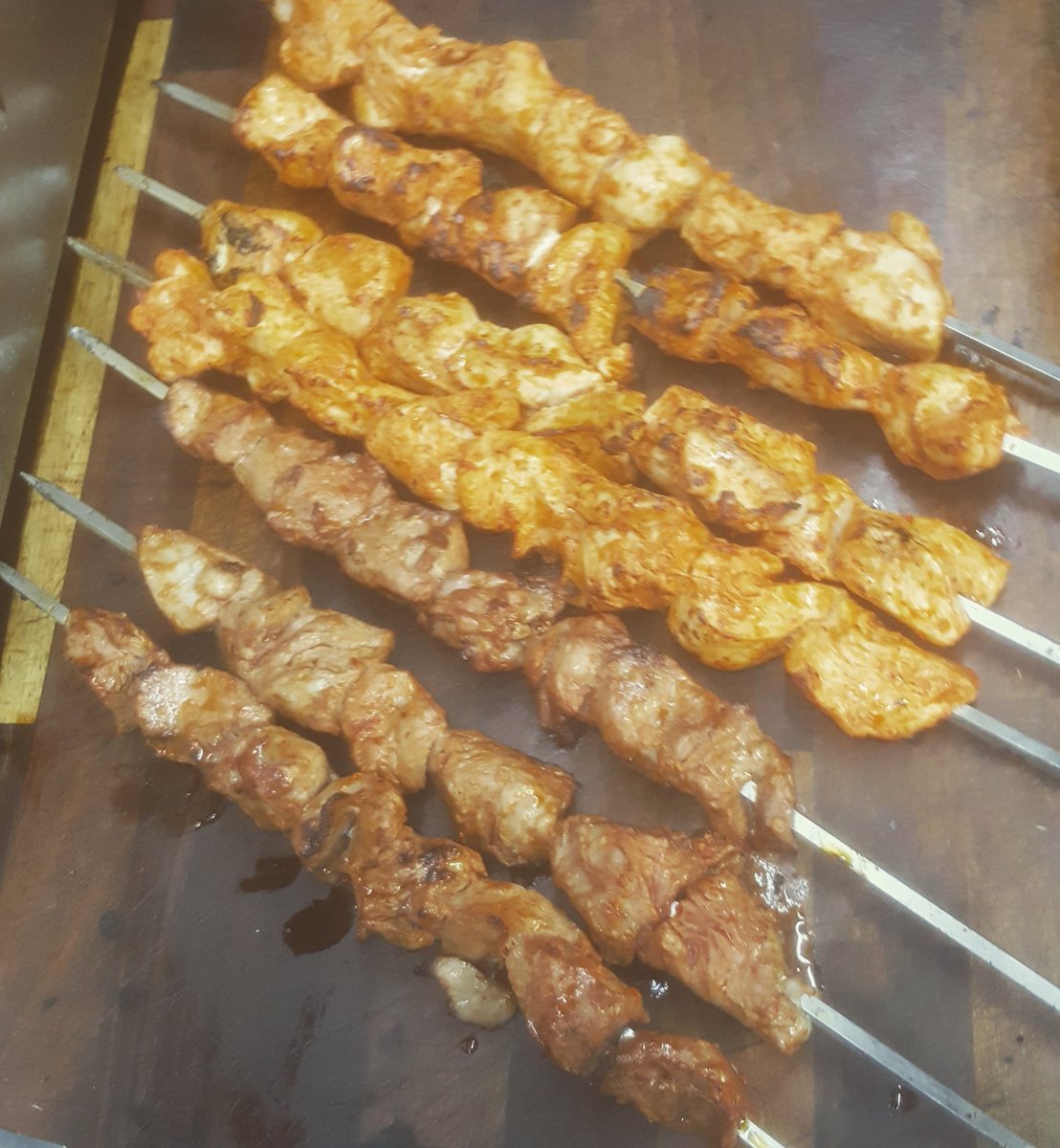 Domsplace199's tweet photo. all waiting for you🌯 get one and shallow it 🍢 😍 #claptoners #clapton #hackney #hackneywick #bbqparty #bbqchicken #lamb #grill #meatdoctor https://t.co/qOb4qtQu5N
