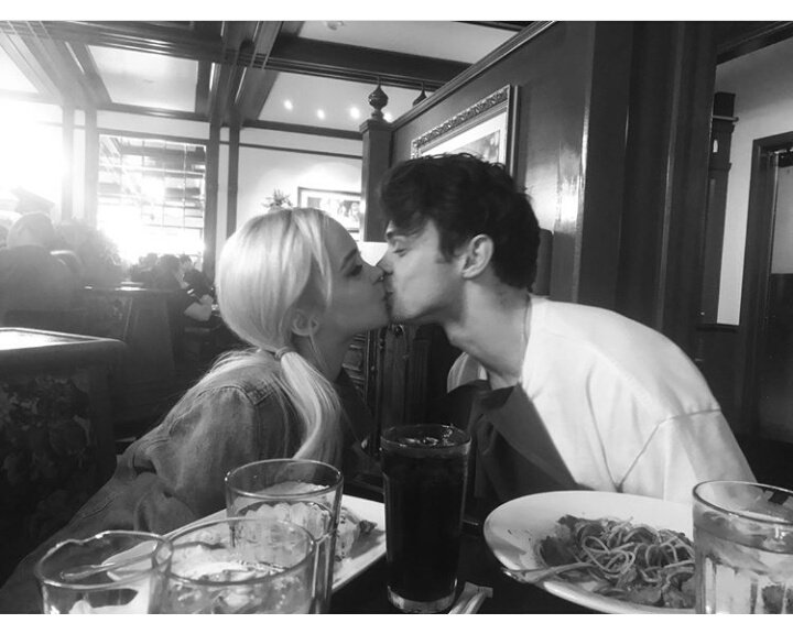 Lore????Dove Cameron???? (@LoveForDoveArg) / Twitter Lore????Dove Cameron???? (@LoveForDoveArg) / Twitter