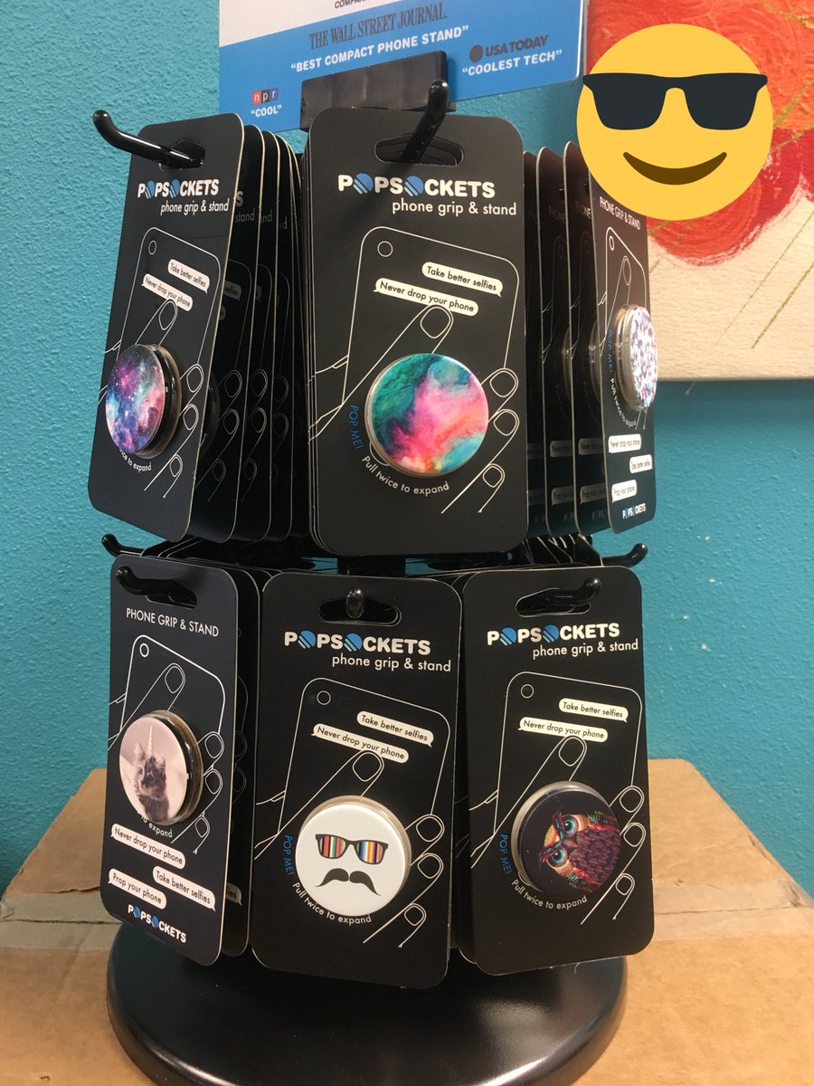 StyleStudioLR's tweet image. Pop Sockets are in!