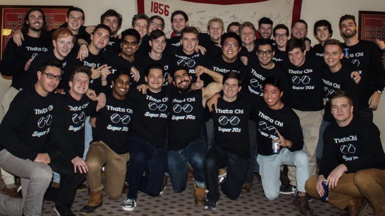 ThetaChi_UIUC's tweet photo. This past Wednesday was a good night for Rho chapter #BrotherhoodBarcrawl #TedBeWithUs https://t.co/vB6xXmIzU0