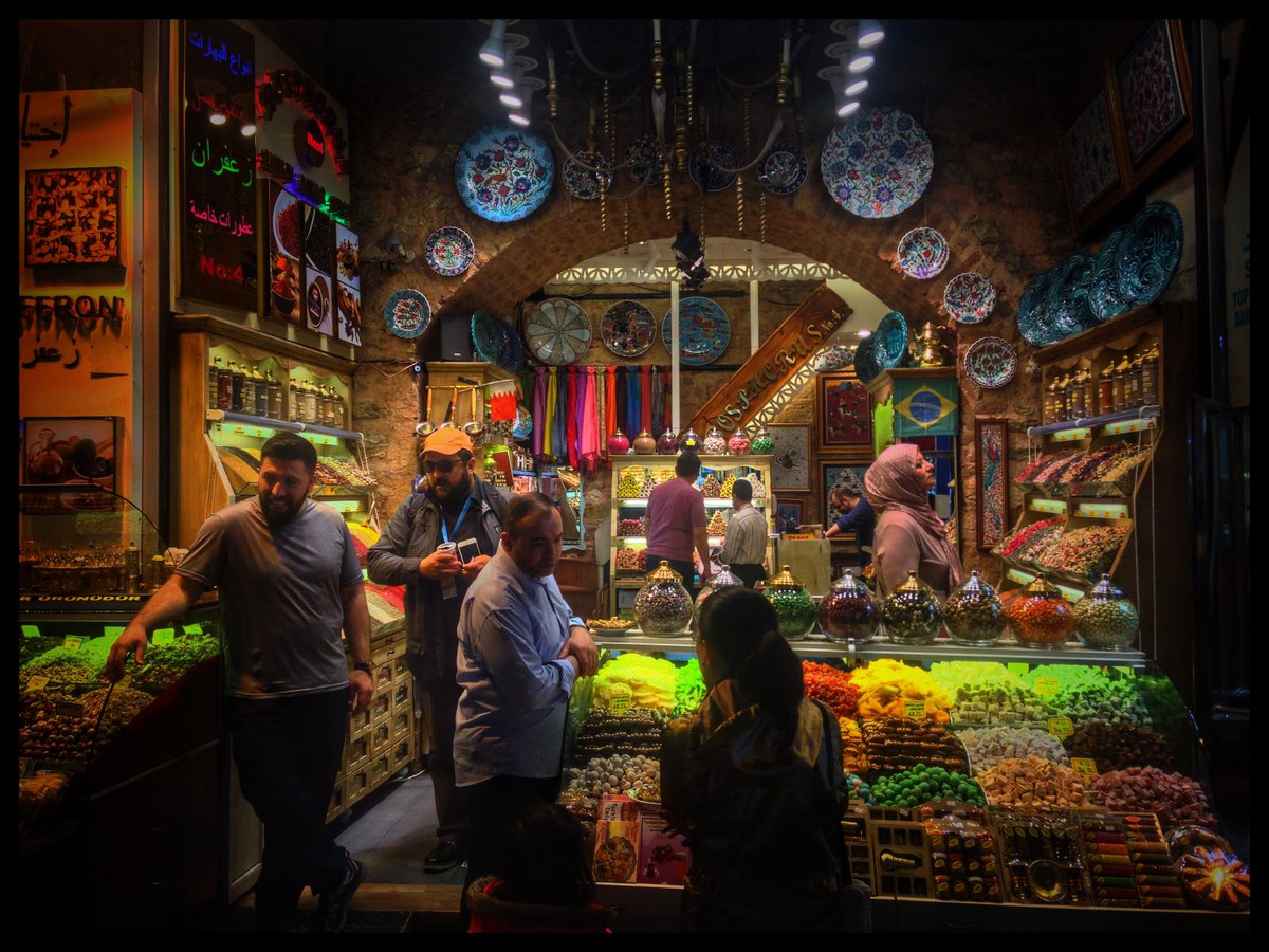 Únete a uno de nuestros tours de medio día por #Estambul, #Turquía.✨ ow.ly/rAxQ30gkP30