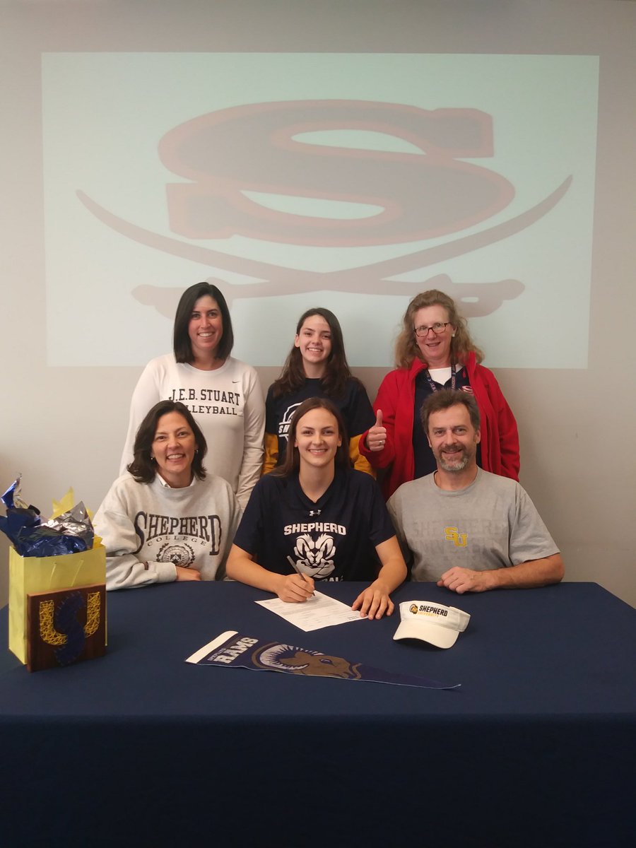 Justice_Sports's tweet photo. Congratulations to Georgia for signing her NLI to play for @SURAMSVBALL! @stuart_vball https://t.co/66ZPiRo7hm