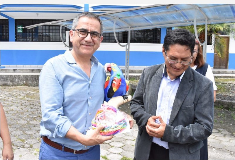 AugustoBarreraG's tweet photo. Excelente jornada de trabajo en Instituto Tecnológico Orellana del Puyo. Gracias por su hospitalidad. El gran objetivo es ampliar oportunidades sin perder calidad #FortaleciendoLaU https://t.co/a5nOuY1DB2