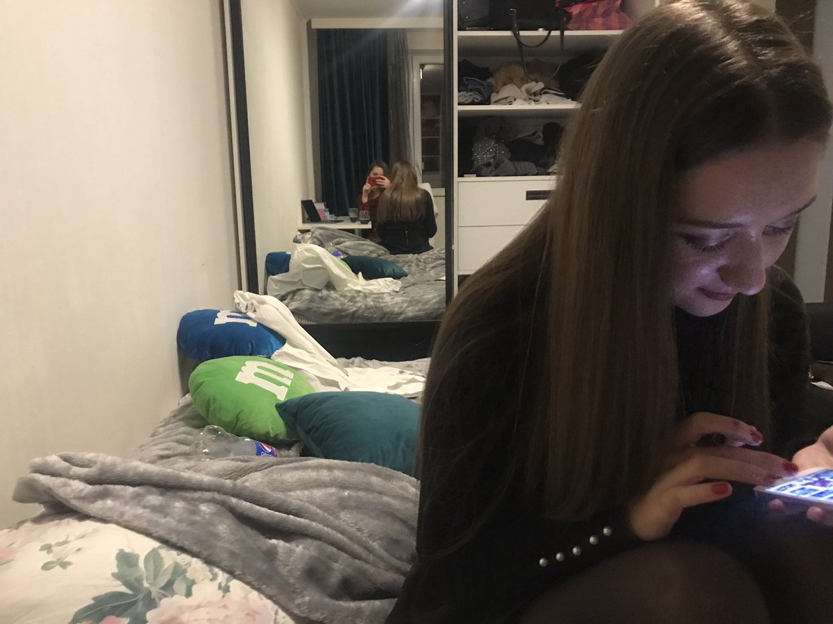 Вечером сидим и перечитывает твиттер с 2012 года, ностальгия дикая