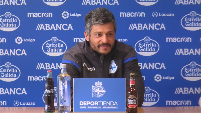 Primera conferencia de prensa oficial en el Depor.

#Deportivo #Fabril #laCoruña

Resumen de la nota en gustavomunua.com.uy/nota.php?id=15