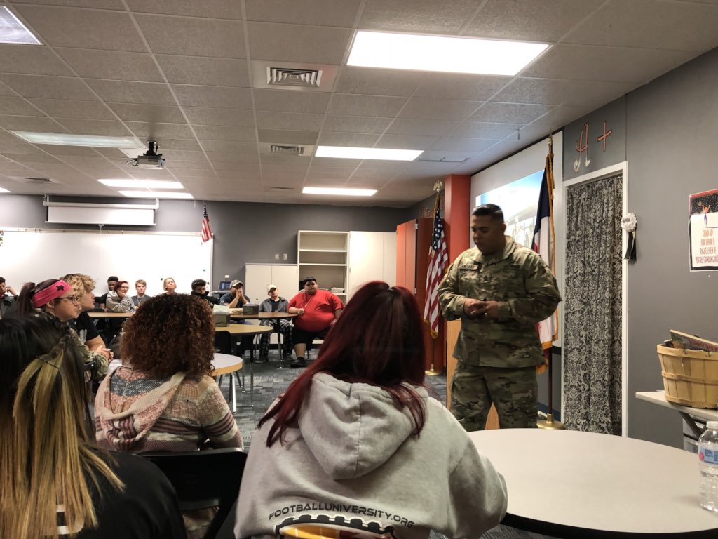DyerrRob's tweet photo. Richarte High School Veterans Day Prog.  Proud to Honor all who serve.  Thank you to our guest speaker Master Sergeant Andana and family. https://t.co/XV73fC9dcn