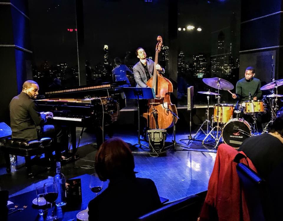 ACMusicMaestro's tweet photo. Last night was deep. Especially wonderful getting to see @DianneReeves1 again, & HEAR her with Sully. Woo! #sullivanfortnertrio https://t.co/5SQmymRcqh