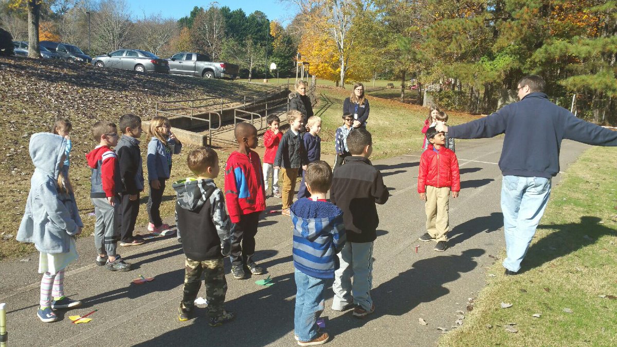 Davis Elementary tweet media