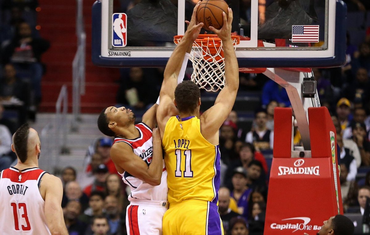 Re-live the best highlights from the Lakers’ second stop of their four-game road trip in Washington against the Wizards
lakersnation.com/lakers-highlig…