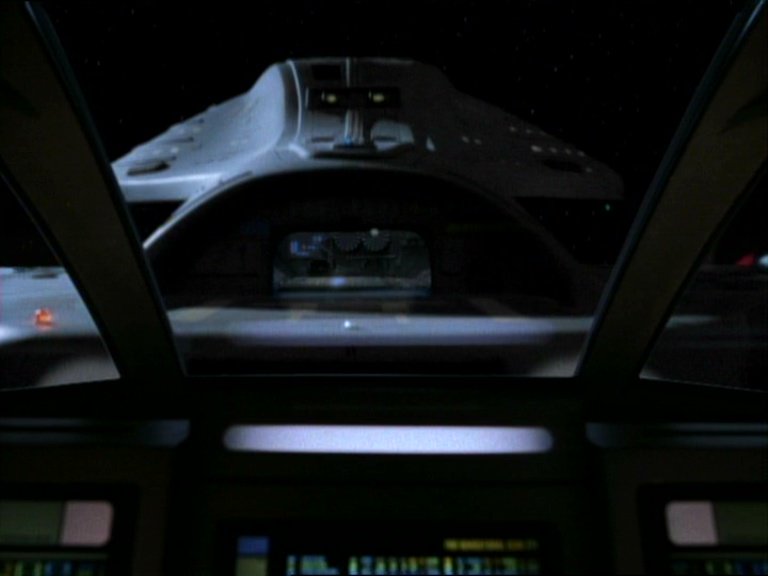 nicholas_whaley's tweet image. #HitOnAnInanimateObject When this starship&apos;s a-rocking, don&apos;t come a-knocking.