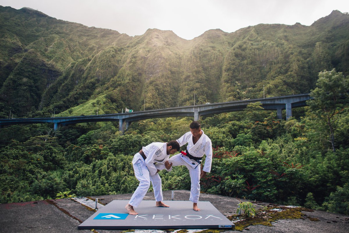 kekoacollective's tweet photo. The strength-building falls second to the character-building. || #mindfulliving #bjj #jiujitsu #grappling #kekoacollective https://t.co/zUDCiRoWhd
