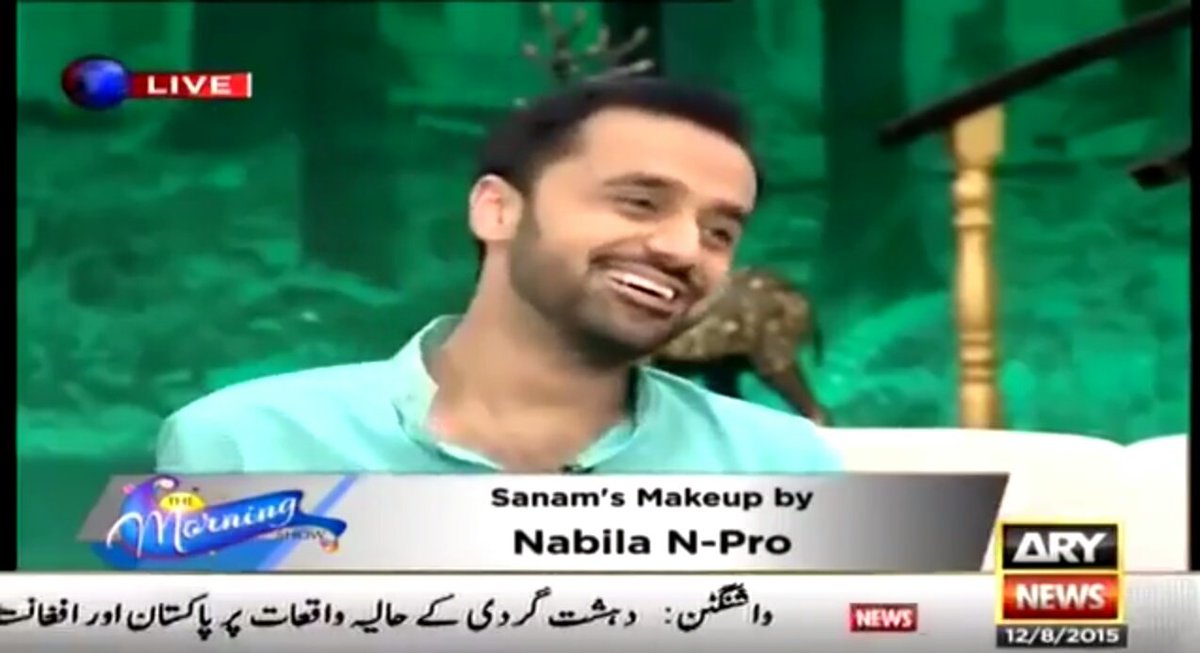 shiza_28's tweet photo. Apni #ankhain sanbhaliye sahb...
#dil ki #batain bta rhe han mjy !
@WaseemBadami #zabardast !
#AryNews
#morningShow
#12-08-2015 https://t.co/lVgpY3Ak52