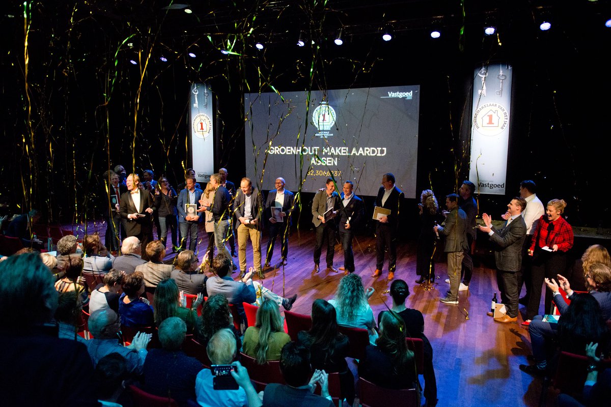 De overall winnaar van De Woningmakelaar van het jaar verkiezing 2017 is Groenhout Makelaardij uit Assen. Gefeliciteerd namens MakelWeb <a href="/GroenhoutMak/">GroenhoutMakelaars</a> <a href="/Vastgoedactueel/">Vastgoed.v.Makelaars</a> #woningmakelaarvanhetjaar