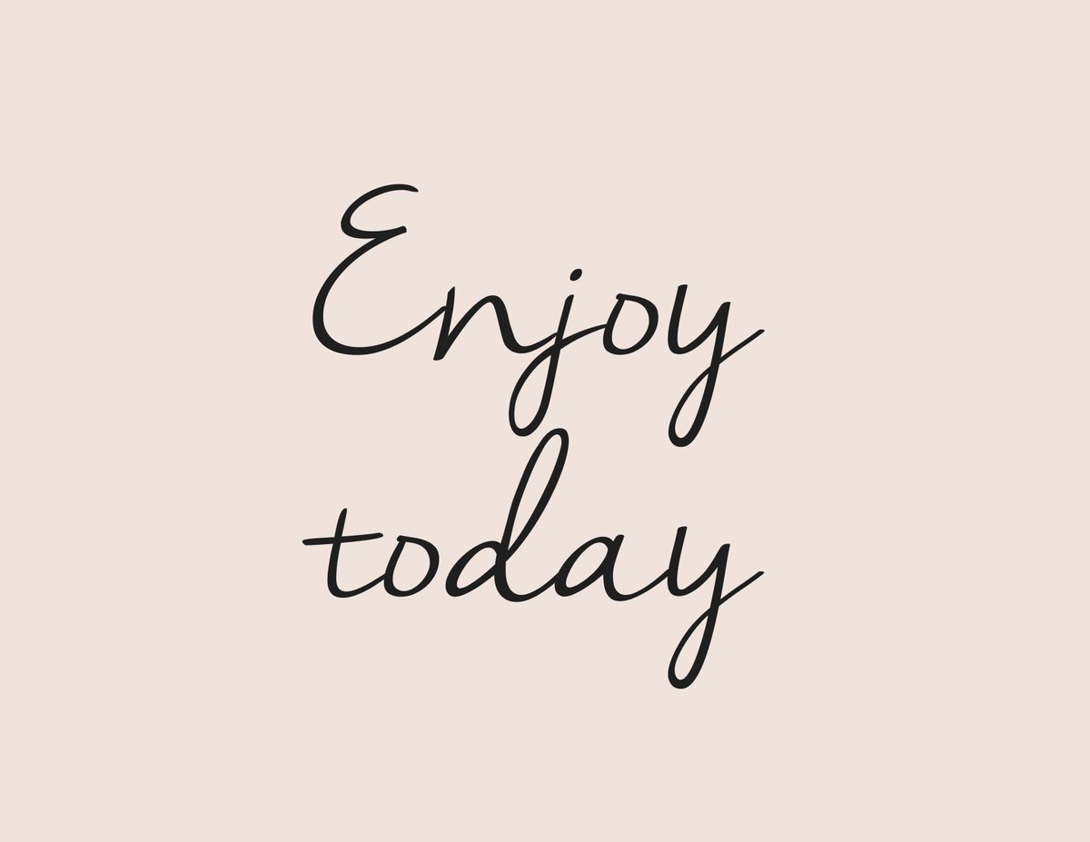 Branded_Tweetz's tweet photo. • FRI-NALLY • https://t.co/1peZjiKrQH