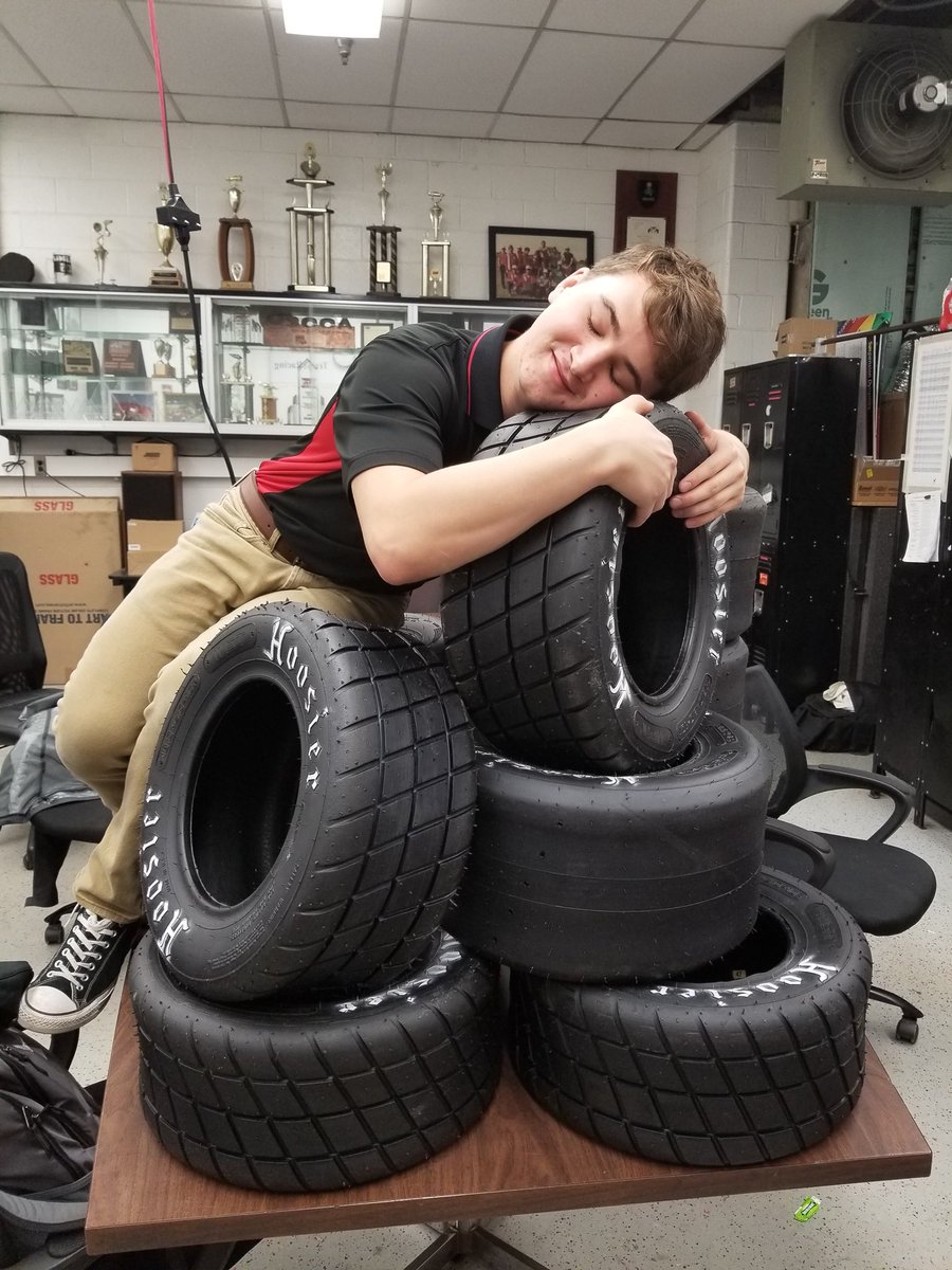 TerpsRacing's tweet photo. Thanks @UMDSGA , Christmas came early!!! Two new sets of drys and a new set of wets. #gofast #FearTheTurtle https://t.co/53oi3Z2lR5