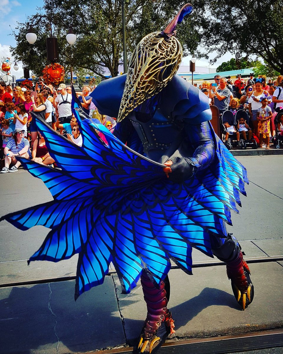EnchantedPans's tweet photo. Oh hello!
Festival of Fantasy is my favourite parade. It needs more Stitch though.
#Disney #WaltDisneyWorld #WDW #WDWLarty #Teamlarty #FestivalofFantasy #shoulsdoesDisney #MagicKingdom #iloveDisney #Disnerd #becauseStitch #needsmoreStitch https://t.co/VVkTqX6sKu
