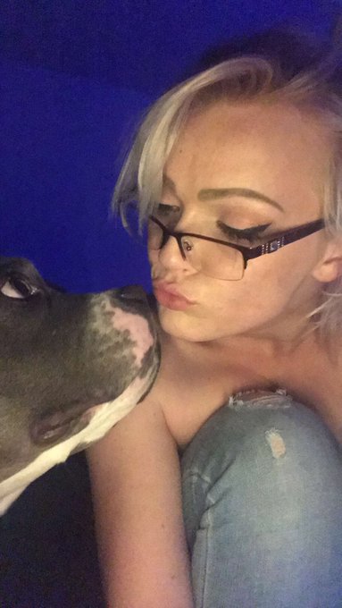 Kisses and loves 💋 https://t.co/W4Ad3jdCh2<a href="/tag/ass"class="tags"><span>#ass</span></a><a href="/tag/zoeylovers"class="tags"><span>#zoeylovers</span></a>