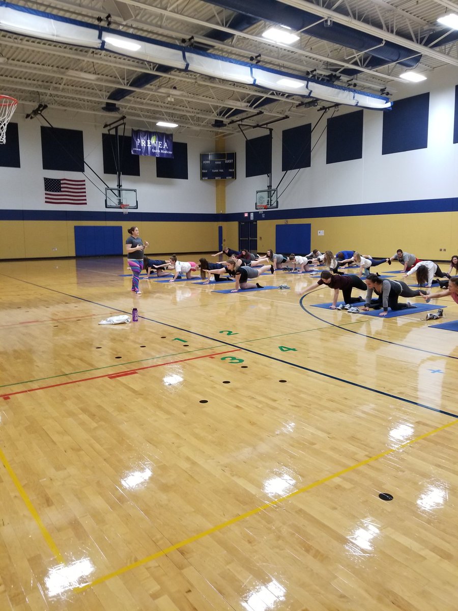 tltenpas's tweet photo. My lifetime fitness class was lucky to have Maggie from Midwest Power Yoga lead us today. Thank you #WeAreNorth https://t.co/RgNRfvQ5HI