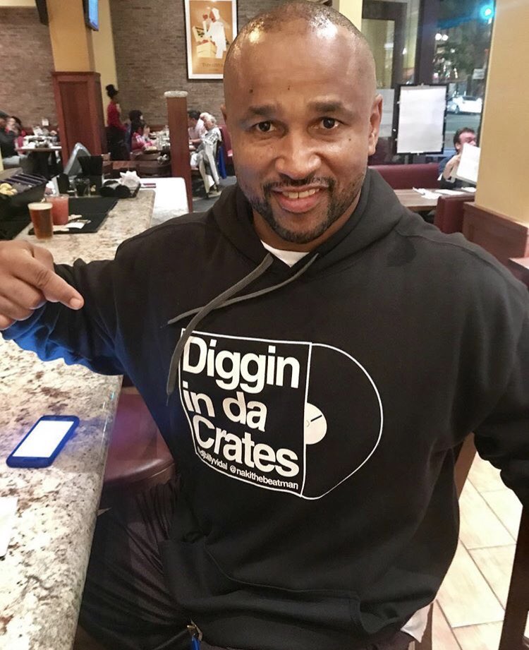 DIDCradio's tweet photo. s/o to @lorenzoneal of @957thegame rockin @digginindacratesradio Hoodie... This former NFL Star turned awesome Radio Host let’s em know how it’s done with you’re down with D.I.D.C... #salute #greatness #digginindacrates @djbillyvidal @nakithebeatman @DJ_MDA_ #q102sf https://t.co/49ZNgG0Sy9