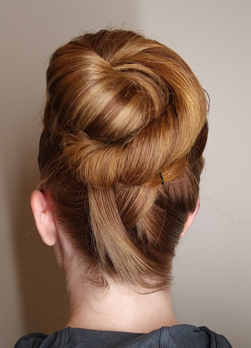 LisaMoonYe1's tweet photo. #paulmitchell #updo #lisamoonyehair #jpms https://t.co/1k3Z1bVfTy