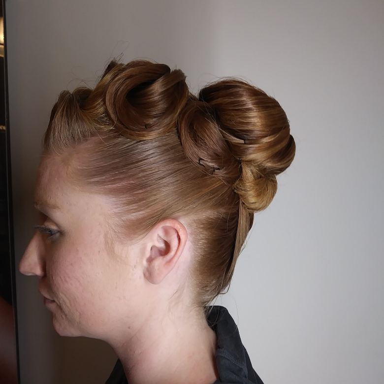 LisaMoonYe1's tweet photo. #paulmitchell #updo #lisamoonyehair #jpms https://t.co/1k3Z1bVfTy