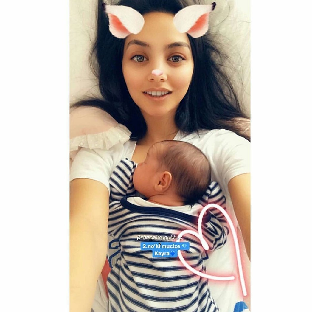 HKucukkos's tweet photo. يقبرنى يلى مدوبنى وبعده بطبعه خجول❤❤🌸 @HazalFKucukkose https://t.co/gifUeJjE8k