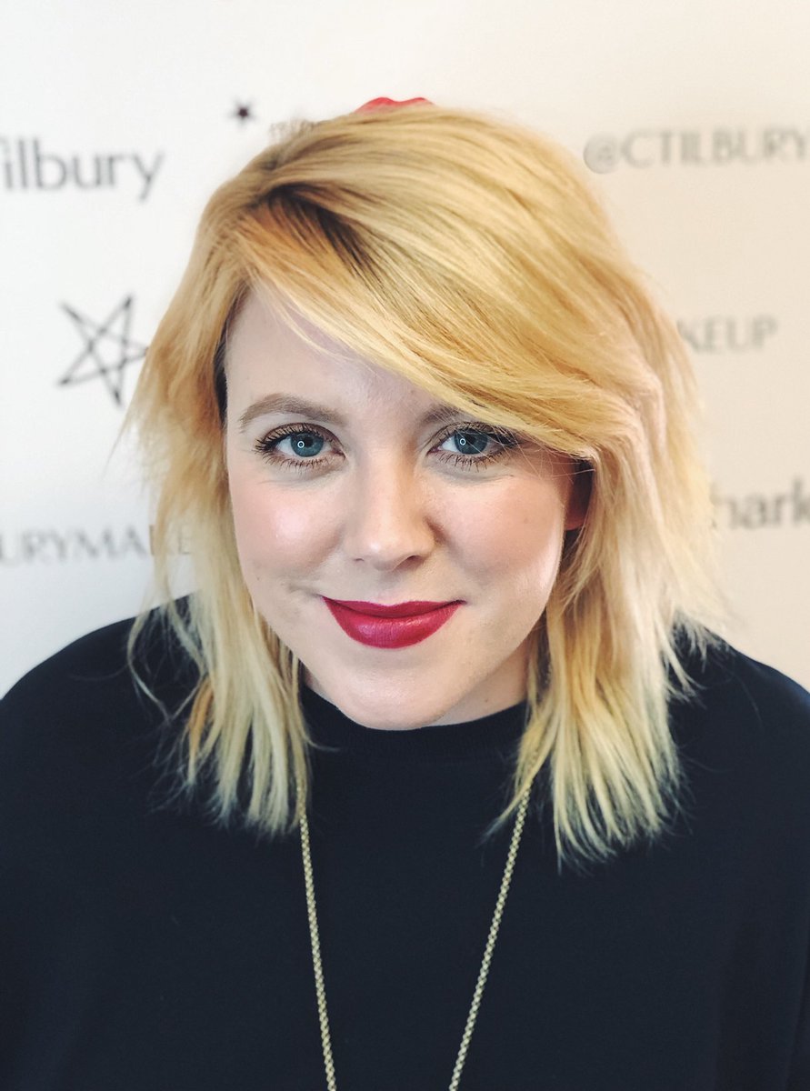 Bunnipunch's tweet photo. I actually scrub up OK! (when I have professionals doing it for me!) @CTilburyMakeup @sammcknight1 @TheCommsStore #Hair #beautyblogger #beauty https://t.co/LCYyQf95ka