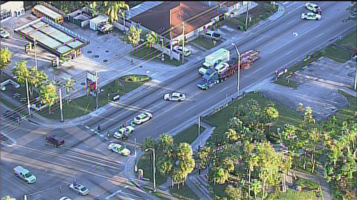 #BREAKING Boy taken to JMH after being struck by vehicle in northwest Miami-Dade bit.ly/2yrGQcx?utm_so… https://t.co/37OWeLSSLC