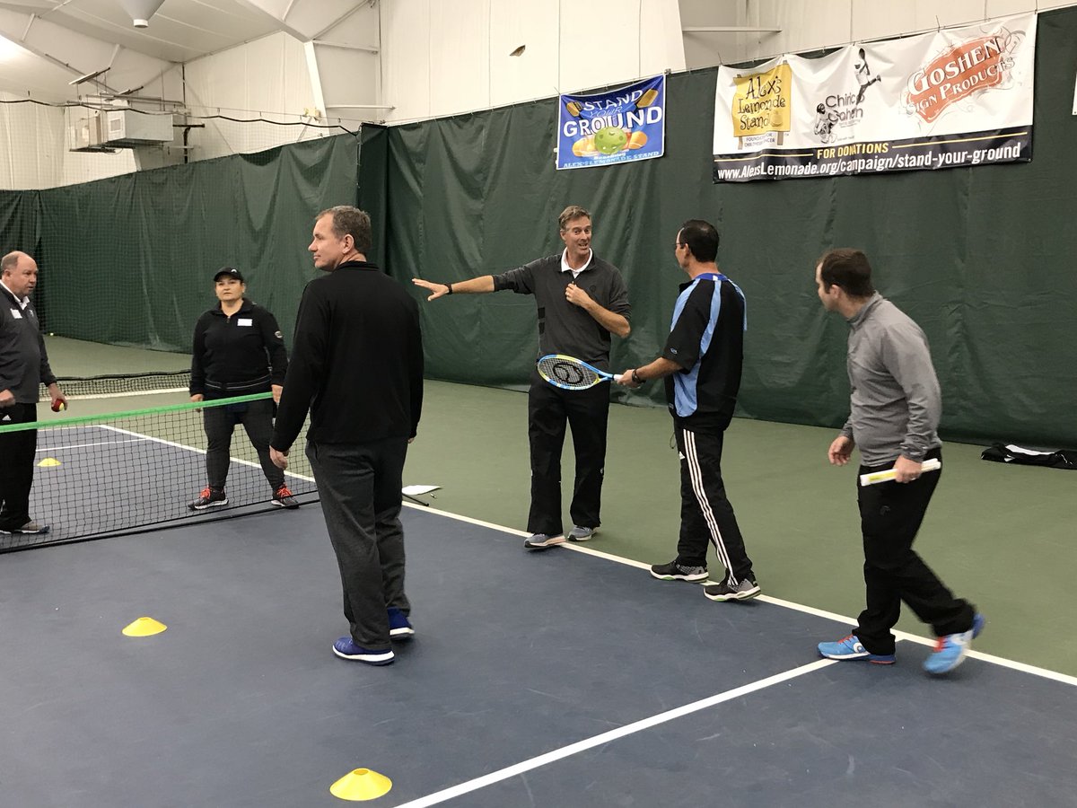 USPTA_MS's tweet photo. #USTA #NetGeneration workshop this am was phenomenal! Great group of coaches and participants. #tennis #10andUnderTennis #ustamiddlestates #USPTAMSConf17 https://t.co/bhMPtvviLS