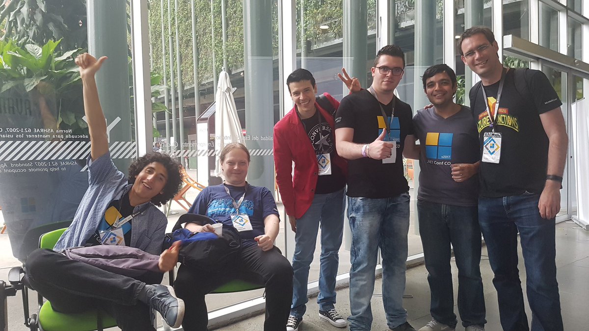 rdiazconcha's tweet photo. With some cool guys @nicolocodev @rgonv @TheDull @andreslon @hernandgr  @gjbellmann at the @NETConfCO https://t.co/xAOcfOf7Vr