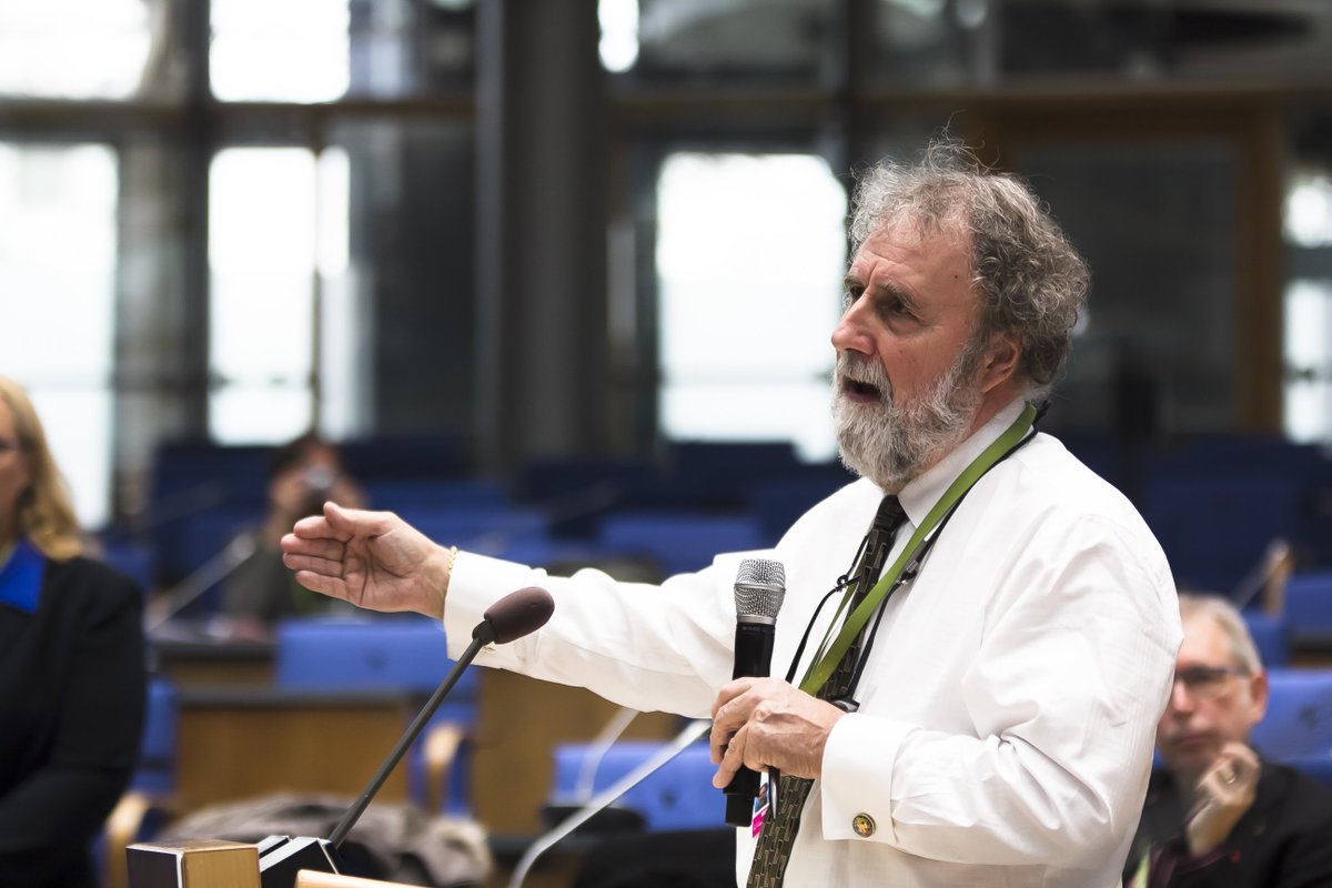UNBiodiversity's tweet photo. Robert Watson of @IPBES shares how the lack of awareness among policymakers worldwide of the dangers of accelerating global #biodiversity loss is extremely troubling. https://t.co/Ten0fjpDMN @ProSyn https://t.co/RFNWApCGqF