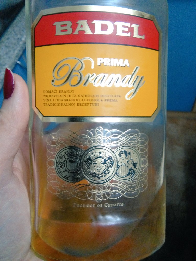 Како со животот?! 
Јас: ...