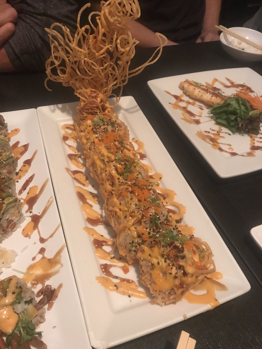 NVPatriotGirl's tweet photo. Enjoyed our time in Redondo Beach @beaker181 #flyingfinsushi #htgrill @RedondoBeach #california https://t.co/GgF15UdEJO