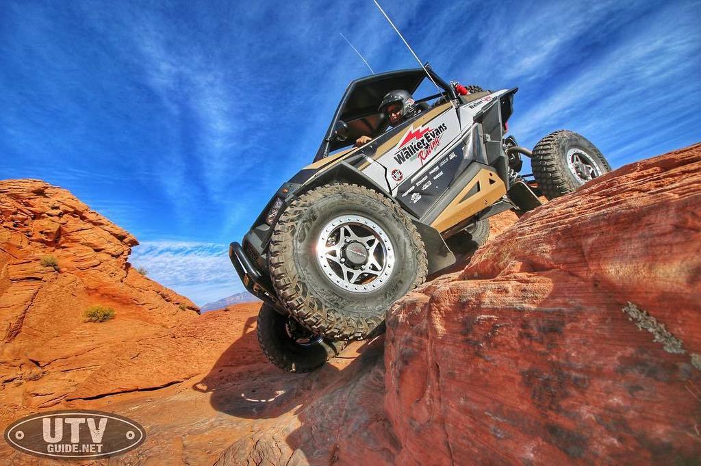 UTVGuide's tweet photo. @walkerevansracing on #DoubleSammy this morning at the @sxsrally Putting that #CrowleyEdition to work with those 3… https://t.co/fLlayuZZZL https://t.co/EzvhtOqoLv