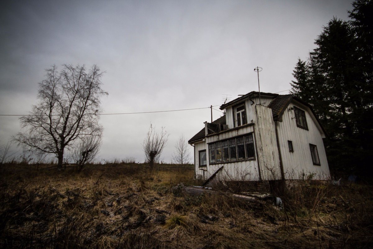NordicUrbex's tweet photo. the odd home #nordicurbex #urbex #urbexnorway #abandoned #forlatt @KeithIsHereYT @WorldAbandoned https://t.co/RkGJVAKr0A