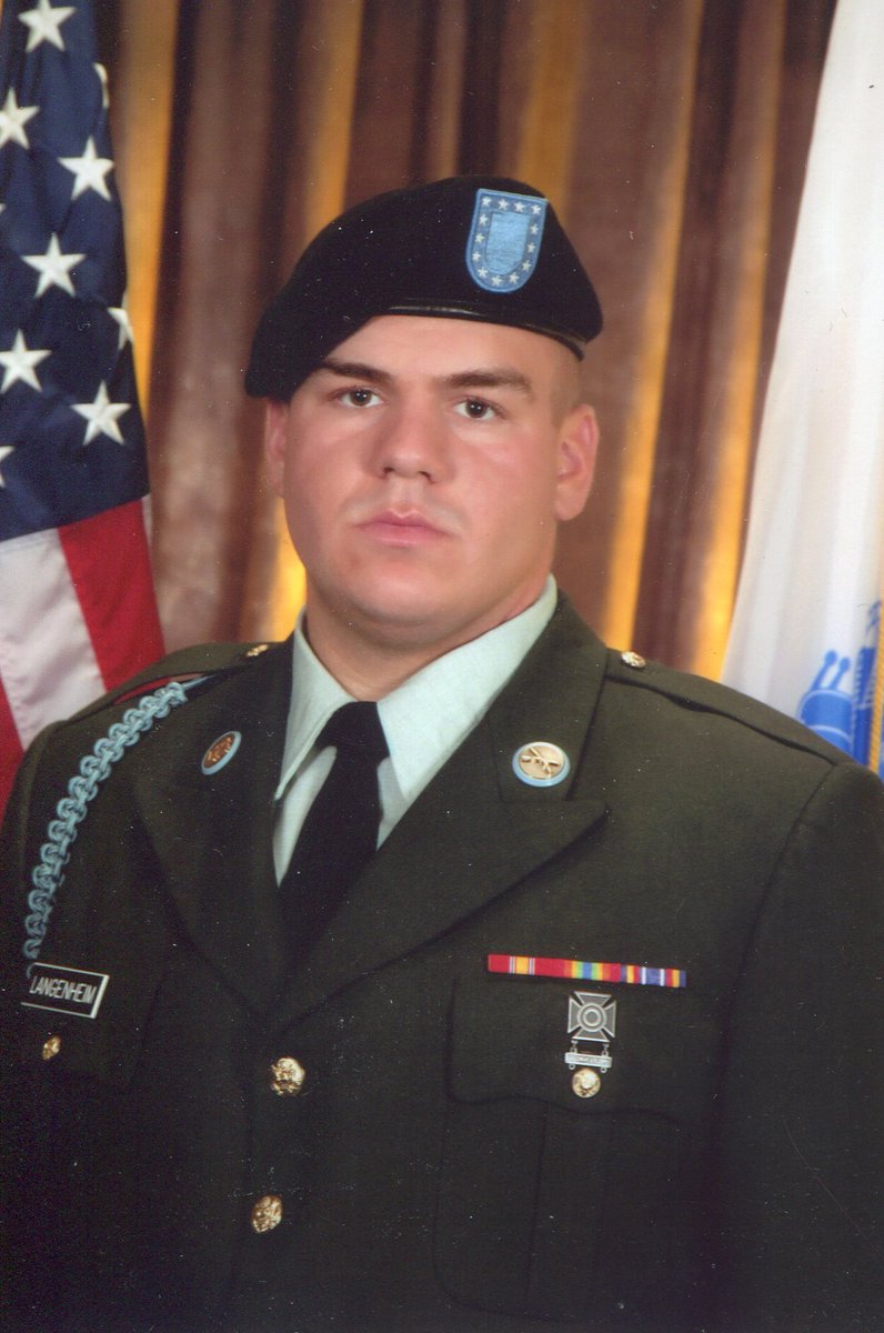 MilfordJRClass's tweet image. Saluting a veteran today!