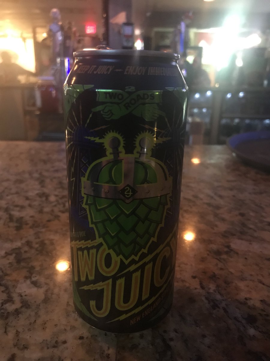 2roadschris's tweet photo. Here At Island Pizza for a @2RoadsBrewing Taptakeover! Two Juicy Cans, Roadsmary’s Other Baby, Plum Gose &amp; Lil Heaven IPA on Draft!! https://t.co/P9ZDK8AfsM
